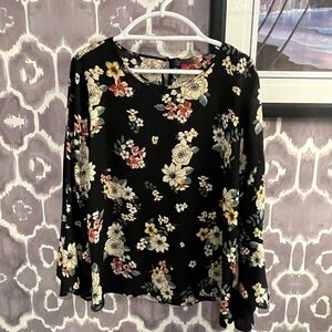 Vince Camuto Black Floral Blouse